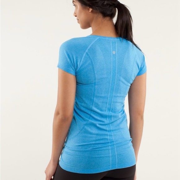 NWOT Lululemon Athletica‎ Blue Fitted Short Sleeve Tee Size 6 - Picture 3 of 10